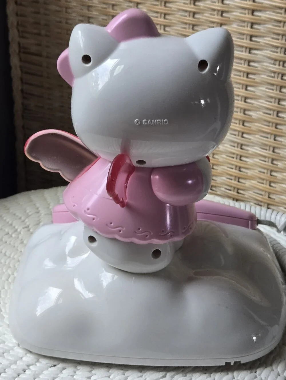 Working Hello Kitty Pink & White Desk Landline Phone Angel Figurine